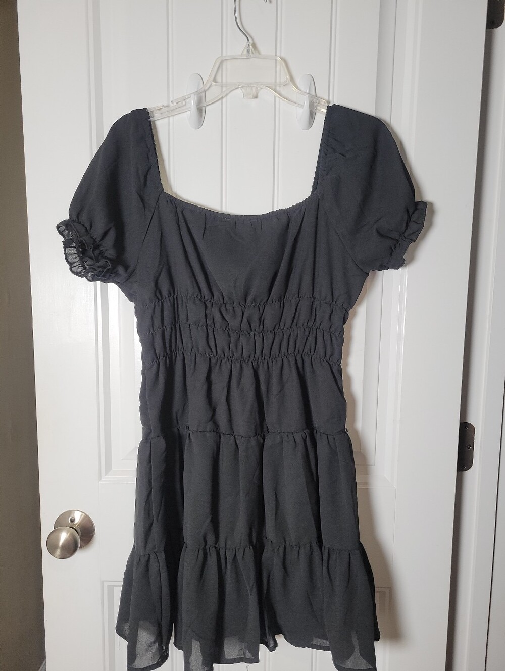 Black Tiered Short-Sleeve Dress with Tie Neck by Unknown Size L - Picture 5 of 8